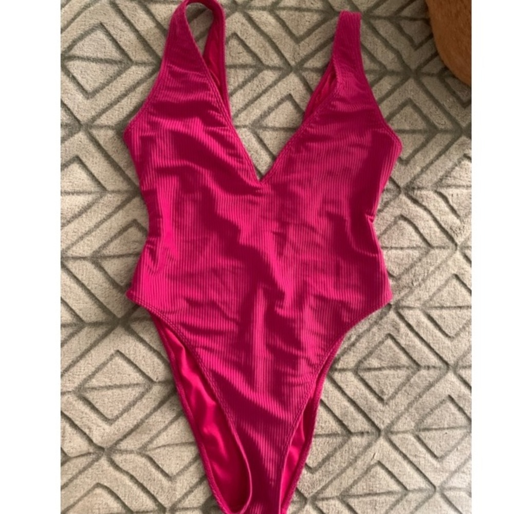 One piece fucsia bathing suit